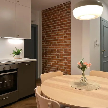 S45 By Promodero * クラクフ